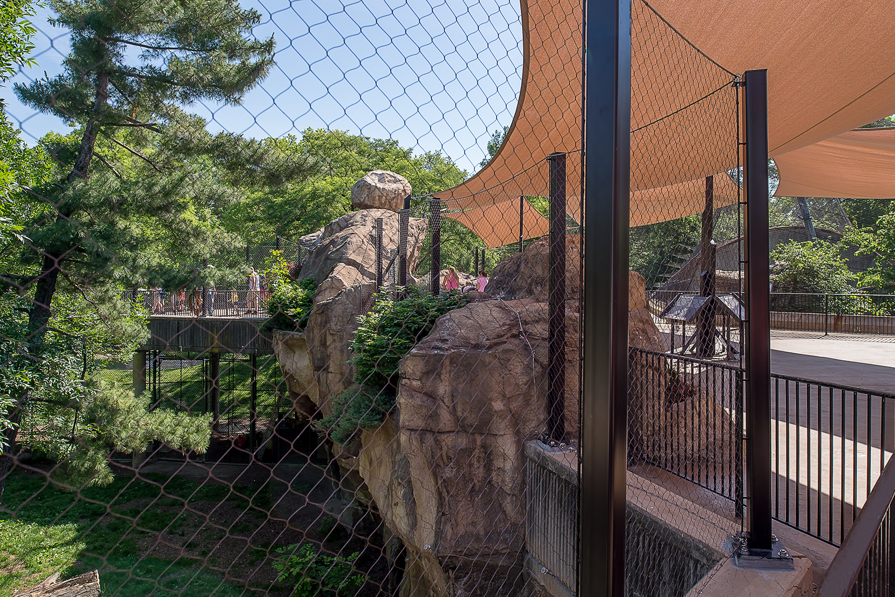 Saint Louis Zoo Red Rocks Fence & Shelters – The UP Companies